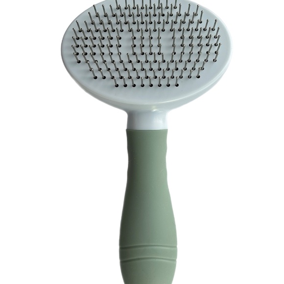 sage pet brush self cleaning on cat or dog - Picture 1 of 3